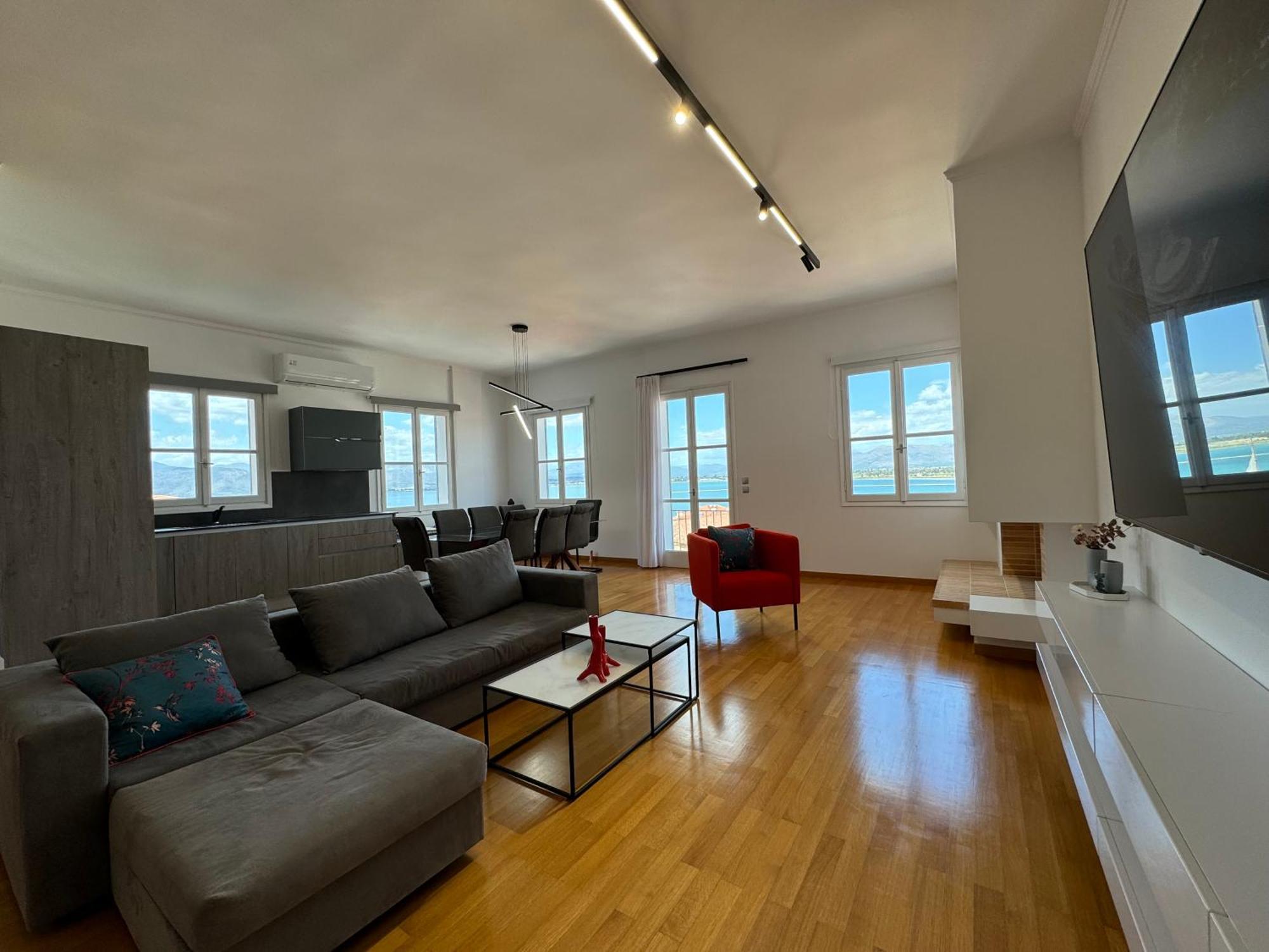 S&F Luxury Apartment Nauplion Buitenkant foto